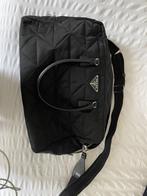 Black duffel travel bag Prada, Sieraden, Tassen en Uiterlijk, Tassen | Reistassen en Weekendtassen, 30 cm of meer, Zwart, Minder dan 35 cm
