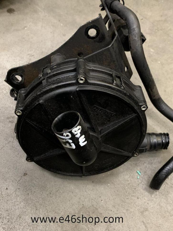 LUCHTPOMP UITLAATGASSEN BMW E46 M43 MOTOR, Auto-onderdelen, Motor en Toebehoren, BMW, Gebruikt, Ophalen of Verzenden