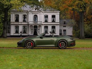 Porsche 911 Cabrio 992 Carrera 4 GTS | PTS Oak Green | Sport beschikbaar voor biedingen