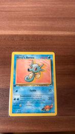 1st edition Misty’s Horsea 86/132, Hobby en Vrije tijd, Verzamelkaartspellen | Pokémon, Ophalen of Verzenden, Zo goed als nieuw