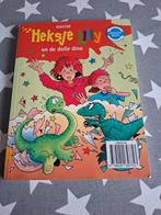 2in1 boek heksje lilly - geeft een feestje /en de dolle dino, Ophalen of Verzenden, Gelezen