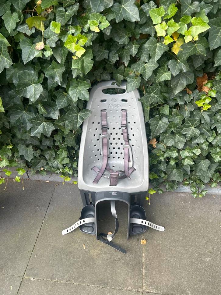 Yepp Maxi Achterzitje Easyfit Incl. Adapter, Fietsen en Brommers, Fietsaccessoires | Fietsstoeltjes, Nieuw, Achterzitje, 15 t/m 36 kg