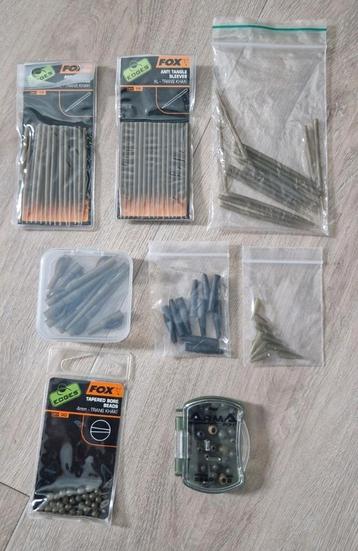 Allerhande karper lijn clips, sleeves en beads (korda, fox)  beschikbaar voor biedingen
