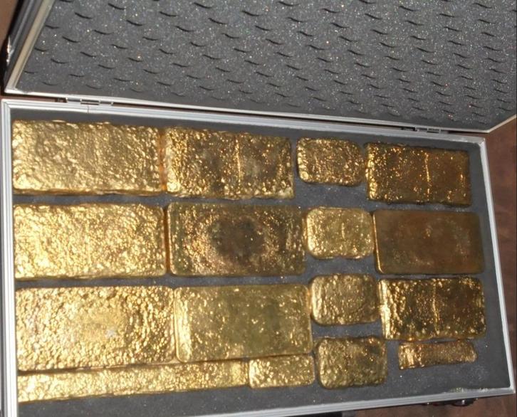 Koffer Vol Met Goud 16 Goudbaren Goudbaar Inclusief Koffer, Postzegels en Munten, Edelmetalen en Baren, Goud, Ophalen of Verzenden