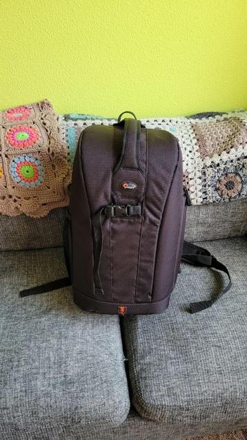 Lowepro cameratas flipside 300