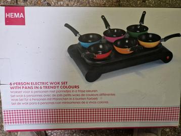Hema wokpan set 6 personen beschikbaar voor biedingen