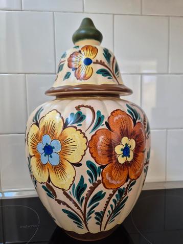 Aardewerk Pot met Deksel Gouda Plateel nr 502 Hubbema beschikbaar voor biedingen