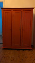 Mooie rode houten kledingkast 165x129x52, Met deur(en), 100 tot 150 cm, 150 tot 200 cm, Gebruikt