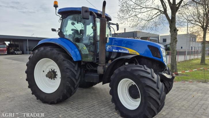 New Holland T7040 PC 40Kmh eco Lucht, geveerde vooras en cab, Zakelijke goederen, Agrarisch | Tractoren, 7500 tot 10000, New Holland