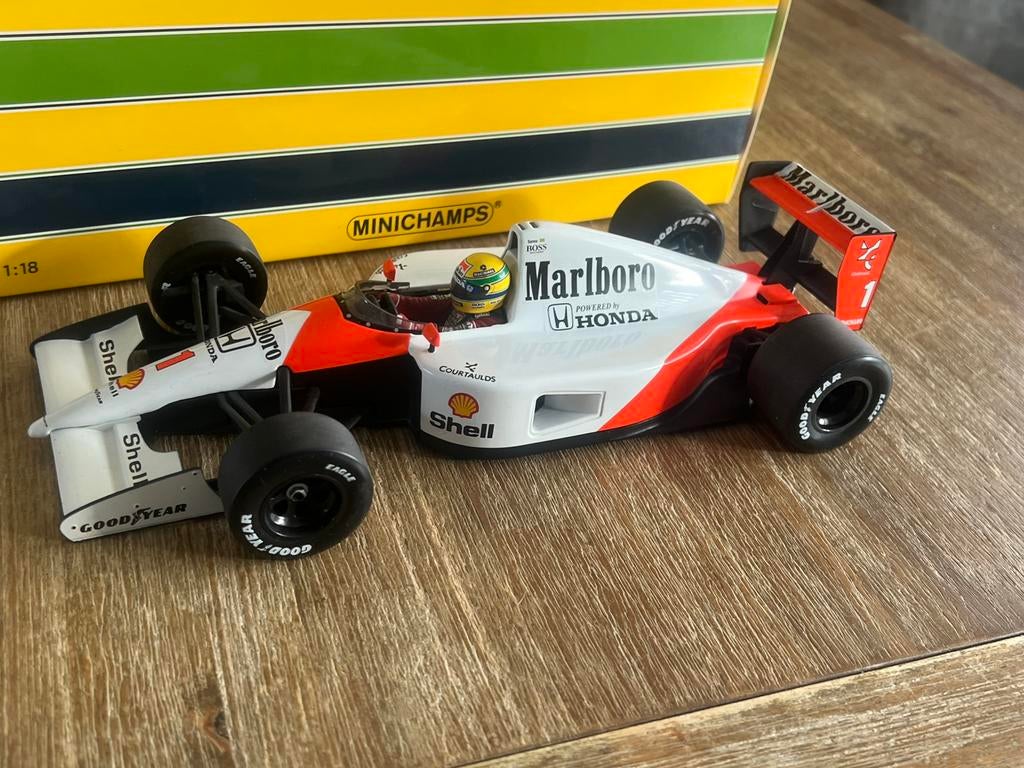 Ayrton Senna Mclaren Honda MP4/6 World Champion 1991 1:18, Hobby en Vrije tijd, Modelauto's | 1:18, Ophalen of Verzenden, Zo goed als nieuw
