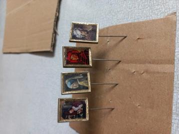 4 schilderij lijst speldjes. beschikbaar voor biedingen