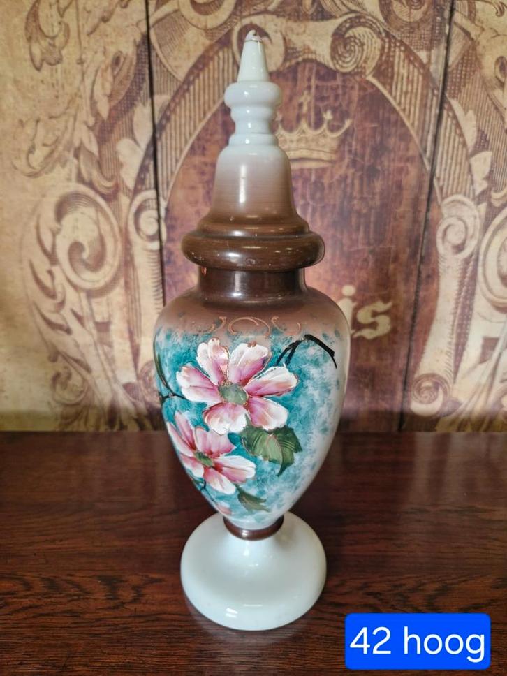 Prachtige opaline vaas 42 cm, Antiek en Kunst, Antiek | Vazen, Ophalen of Verzenden