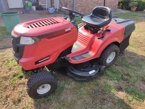 MTD RN145 Zitmaaier, Zakelijke goederen, Machines en Bouw | Tuin, Park en Bosbouw, Maaier