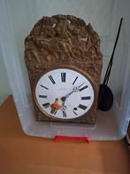 Comtoise Antieke Hangklok met Paardenploeg afbeelding, Antiek en Kunst, Ophalen