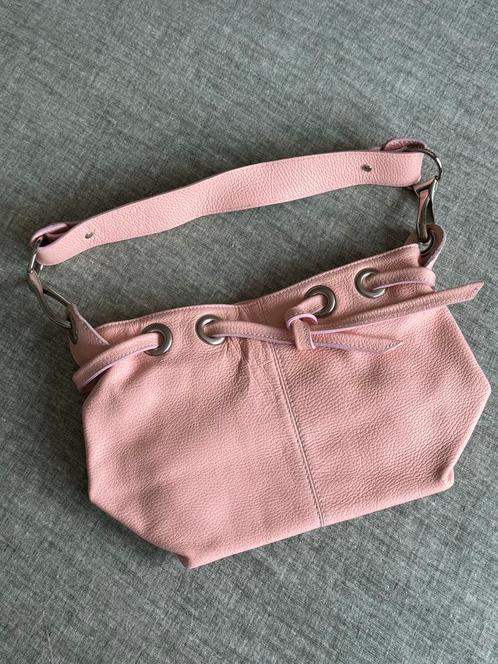 Schoudertas tas leer vera pelle nieuw roze, Sieraden, Tassen en Uiterlijk, Tassen | Damestassen, Nieuw, Schoudertasje, Roze, Ophalen of Verzenden