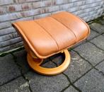 Vintage Ekornes Stressless voetenbank cognac leer + hout, Huis en Inrichting, Ophalen, Minder dan 50 cm, Gebruikt, Vintage retro jaren 80 interieur design