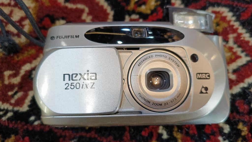 Fujifilm Nexia 250ix Z APS camera met hoesje, Ophalen of Verzenden, Gebruikt, Compact, Fuji