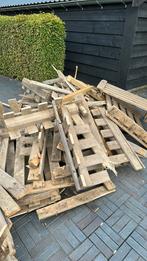 Gratis Kachelhout! Stukken van oude fruitkistrn., Tuin en Terras, Haardhout, Minder dan 3 m³, Ophalen, Overige houtsoorten, Blokken