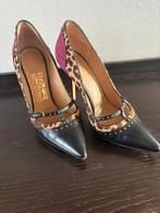 Elegante Salvatore Ferragamo Pumps, Ophalen of Verzenden, Gedragen, Zwart, Pumps