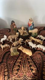 Oude papier mache beeldjes met kerstschaapjes, Diversen, Ophalen of Verzenden