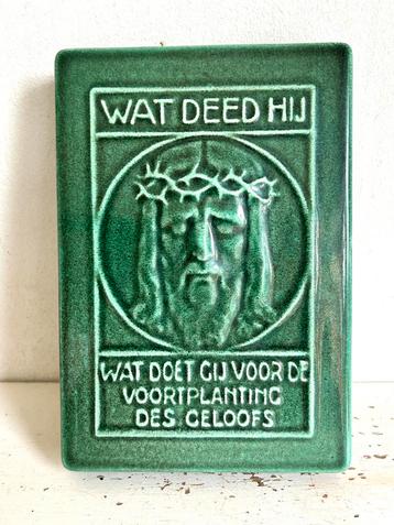 Antiek keramiek pausbusje groen glazuur Jezus offer collecte beschikbaar voor biedingen