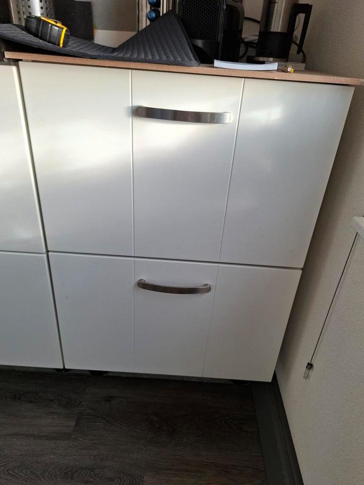 ROTPUNKT Luxio LX R20 matte  Ladeblok - Keukenkast, Huis en Inrichting, Keuken | Keukenelementen, Zo goed als nieuw, Minder dan 100 cm