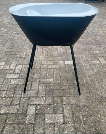 We too babybadje beschikbaar voor biedingen