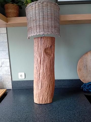 Landelijke muurlamp met rieten kap beschikbaar voor biedingen