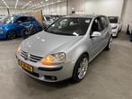 Volkswagen Golf 1.6 Optive 4 / MOOIE UITVOERING / NAVI MULTI, Auto's, Voorwielaandrijving, Gebruikt, 4 cilinders, 620 kg