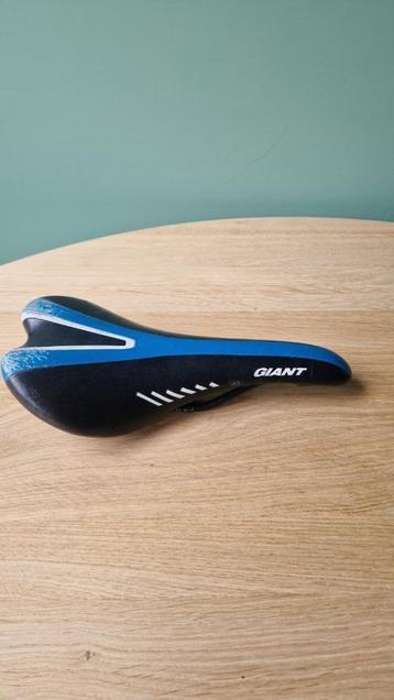 Giant racefiets zadel beschikbaar voor biedingen