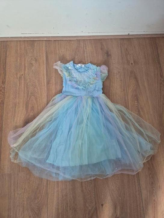 Unicorn, prinses jurk, regenboog jurk mt 122/128, Kinderen en Baby's, Carnavalskleding en Verkleedspullen, Gebruikt, Meisje, 122 t/m 128