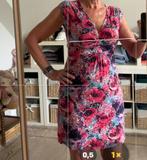 Zomerjurkje veelkleurig, Maat 38/40 (M), Ophalen of Verzenden, Zo goed als nieuw, Roze