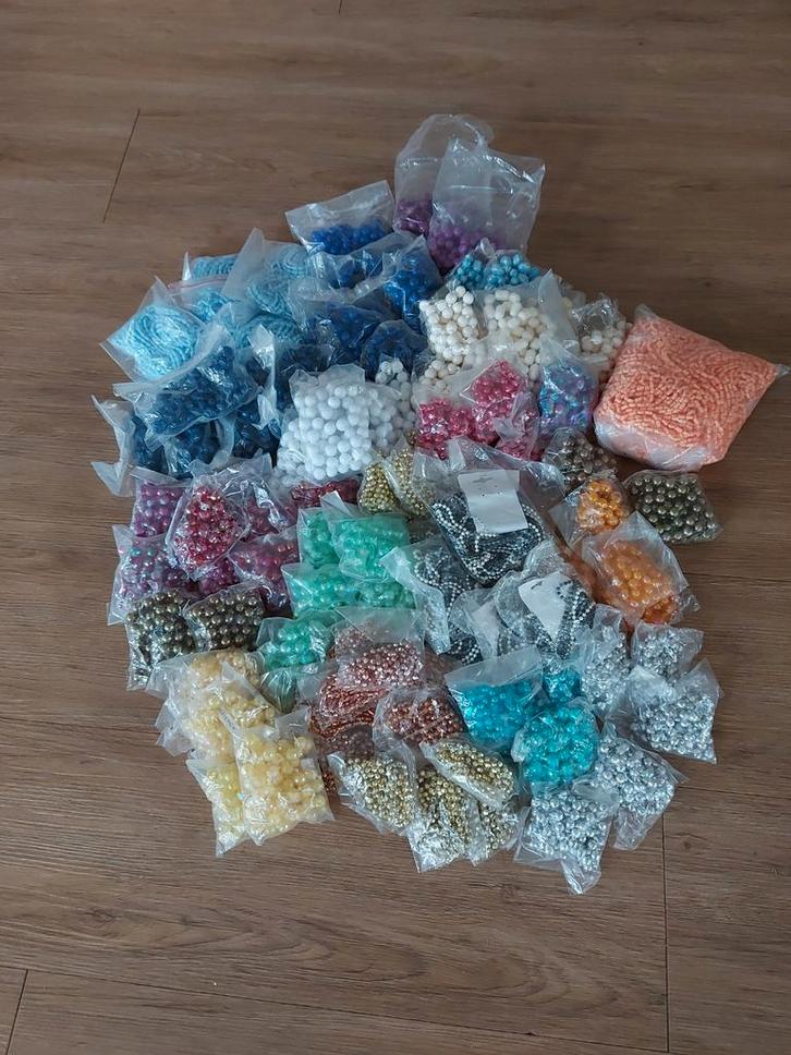 Grote partij kettingen partij sieraden 100 stuks, Hobby en Vrije tijd, Kralen en Sieraden maken, Nieuw, Kraal, Ophalen of Verzenden