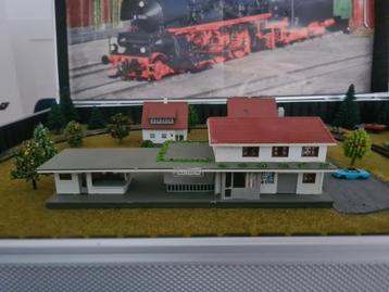 GEZOCHT: 5 dezelfde stations. beschikbaar voor biedingen