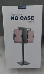 Nieuwe Karlsson Mini Flip Clock Roze, Huis en Inrichting, Woonaccessoires | Klokken, Ophalen of Verzenden, Nieuw, Analoog, Wekker of Tafelklok