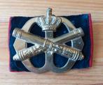 Baretembleem Artillerie, Ophalen of Verzenden, Landmacht, Nederland, Embleem of Badge