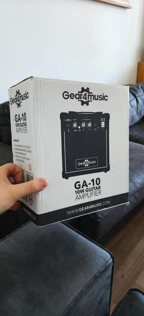 Gear4music GA-10 Gitaar Versterker, Muziek en Instrumenten, Versterkers | Bas en Gitaar, Gebruikt, Gitaar, Minder dan 50 watt