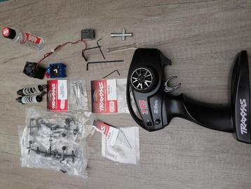 Traxxas handzender en divers traxxas spullen beschikbaar voor biedingen