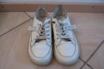 White shoes, Overige kleuren, Ophalen of Verzenden, Sneakers of Gympen, Gedragen