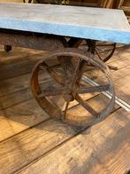 Stoere tafel met onderstel van kar, Ophalen, Gebruikt, Rechthoekig
