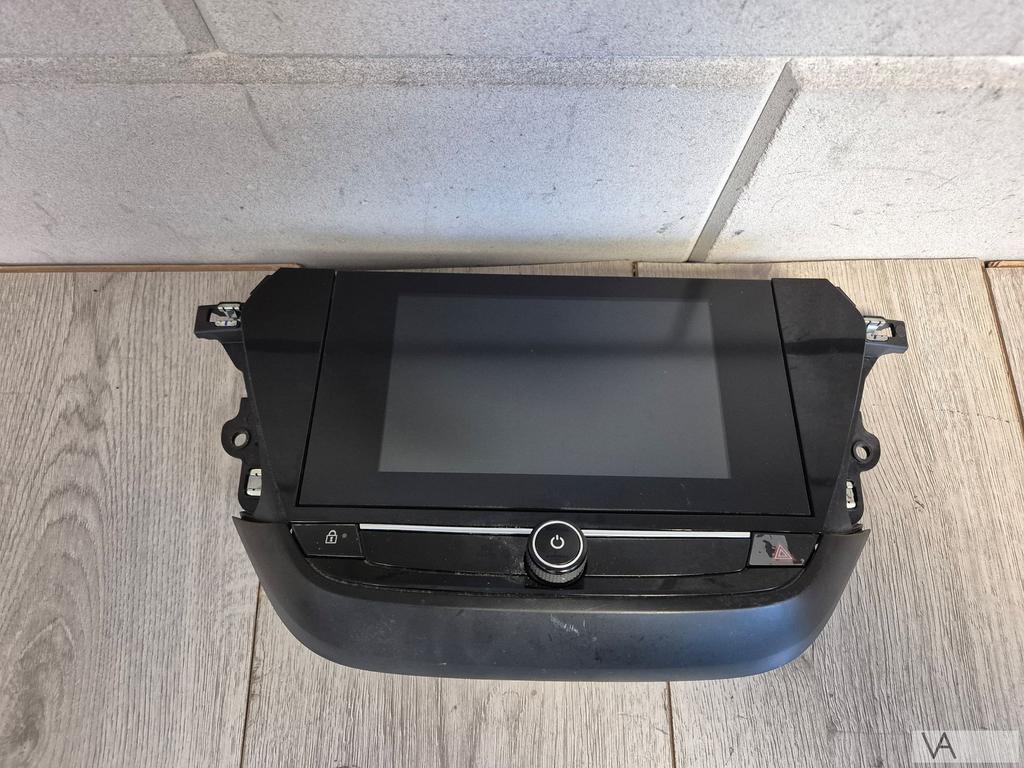 Opel Corsa F / Peugeot 208 2019 - 2025 navigatie scherm €150, Gebruikt, -, -, Ophalen of Verzenden