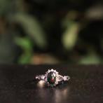 Zwarte Opaal Ring - Verstelbaar & Silverplated, Sieraden, Tassen en Uiterlijk, Ringen, Zwart, Ophalen of Verzenden, Zo goed als nieuw