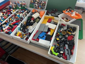 lego grote partij stenen platen poppetjes onderdelen enz en  beschikbaar voor biedingen