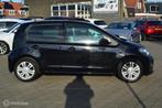 Volkswagen Up! 1.0 TSI 90pk 5drs high up! | PAN € 11.450,0, Auto's, Stof, Up!, Zwart, Bedrijf