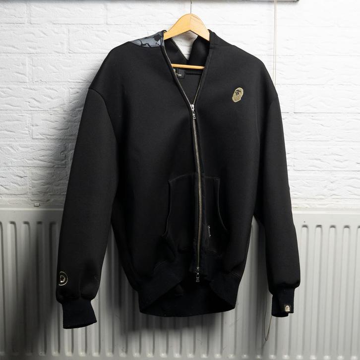 11-09 A Bathing Ape Vest Limited edition Travis Scott collab, Kleding | Heren, Truien en Vesten, Zo goed als nieuw, Maat 52/54 (L)