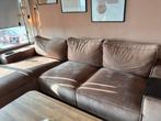 Suede bruine/beige bank (Seats & Sofa’s), Ophalen, Zo goed als nieuw