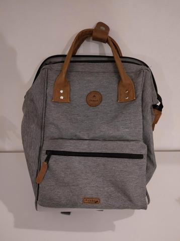 Nette Cabaia Rugtas beschikbaar voor biedingen