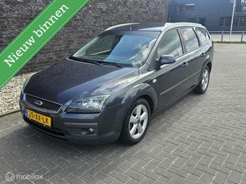 Ford Focus Wagon 1.6-16V Ambiente beschikbaar voor biedingen