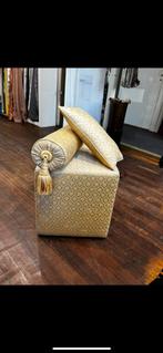 Gouden poef set inclusief sluimerrol en kussen, Klassiek / barok geïnspireerd, Minder dan 50 cm, Minder dan 50 cm, Ophalen of Verzenden