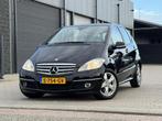 Mercedes A-klasse 160 Avantgarde | Cruise | Stoelverwarming, Auto's, Euro 5, Navigatiesysteem, Leder en Stof, Zwart